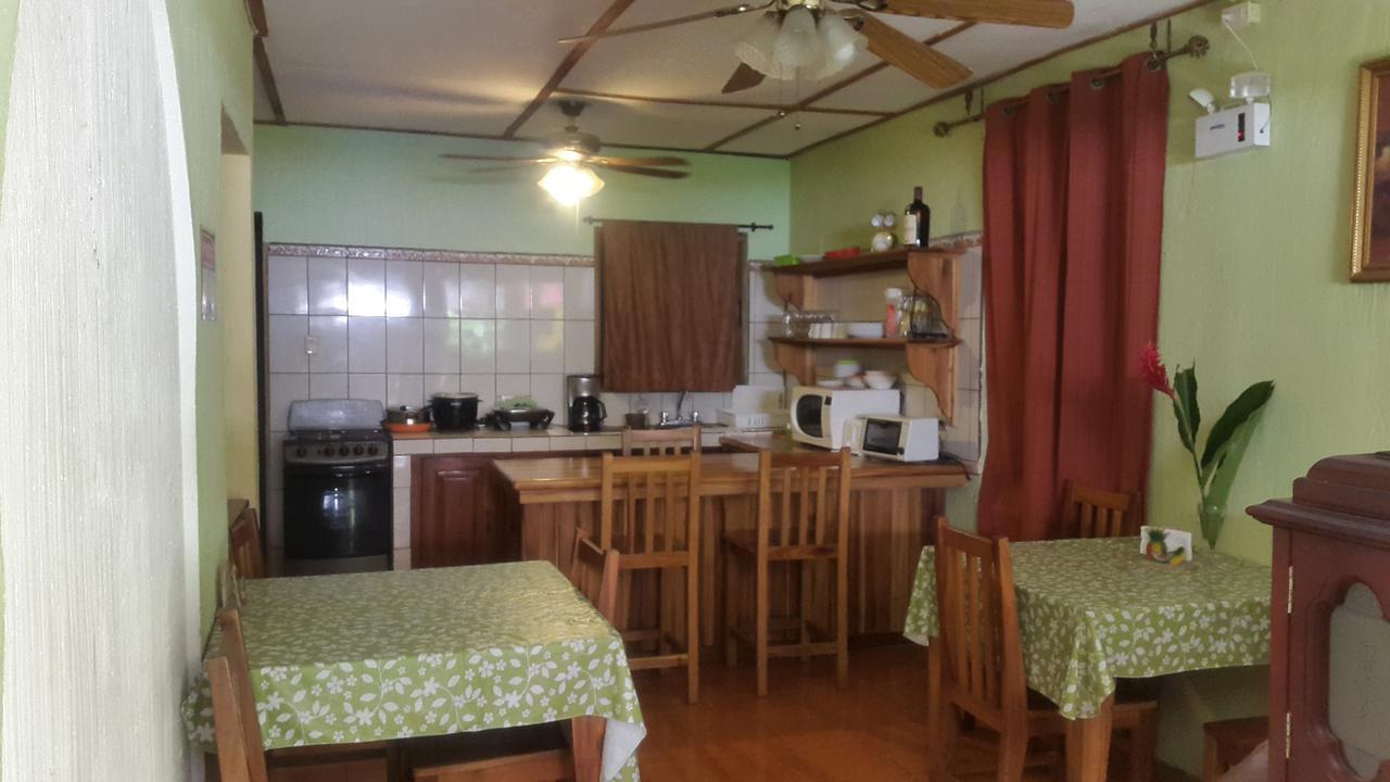 Hotel Villa Prats Manuel Antonio Luaran gambar
